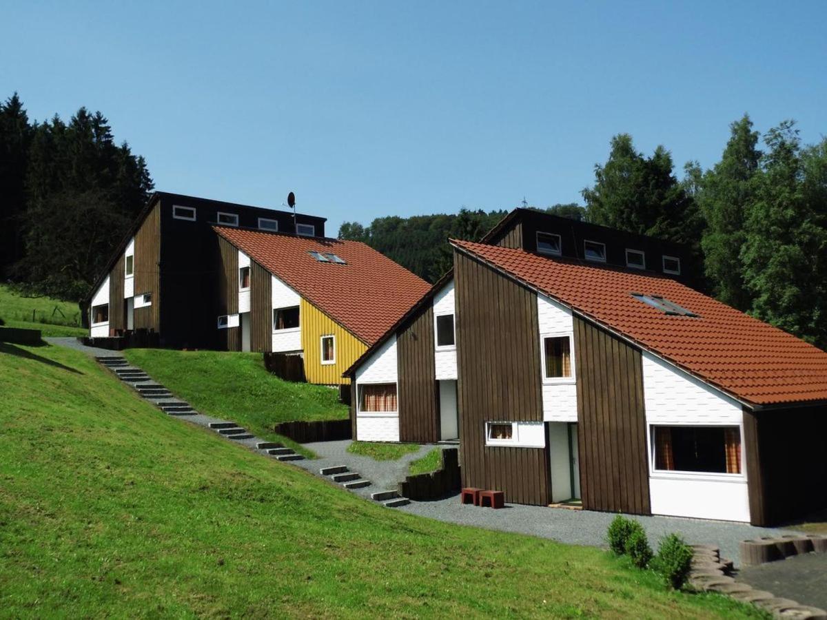 Typ Fuchsbau Hotell Schmallenberg Exteriör bild